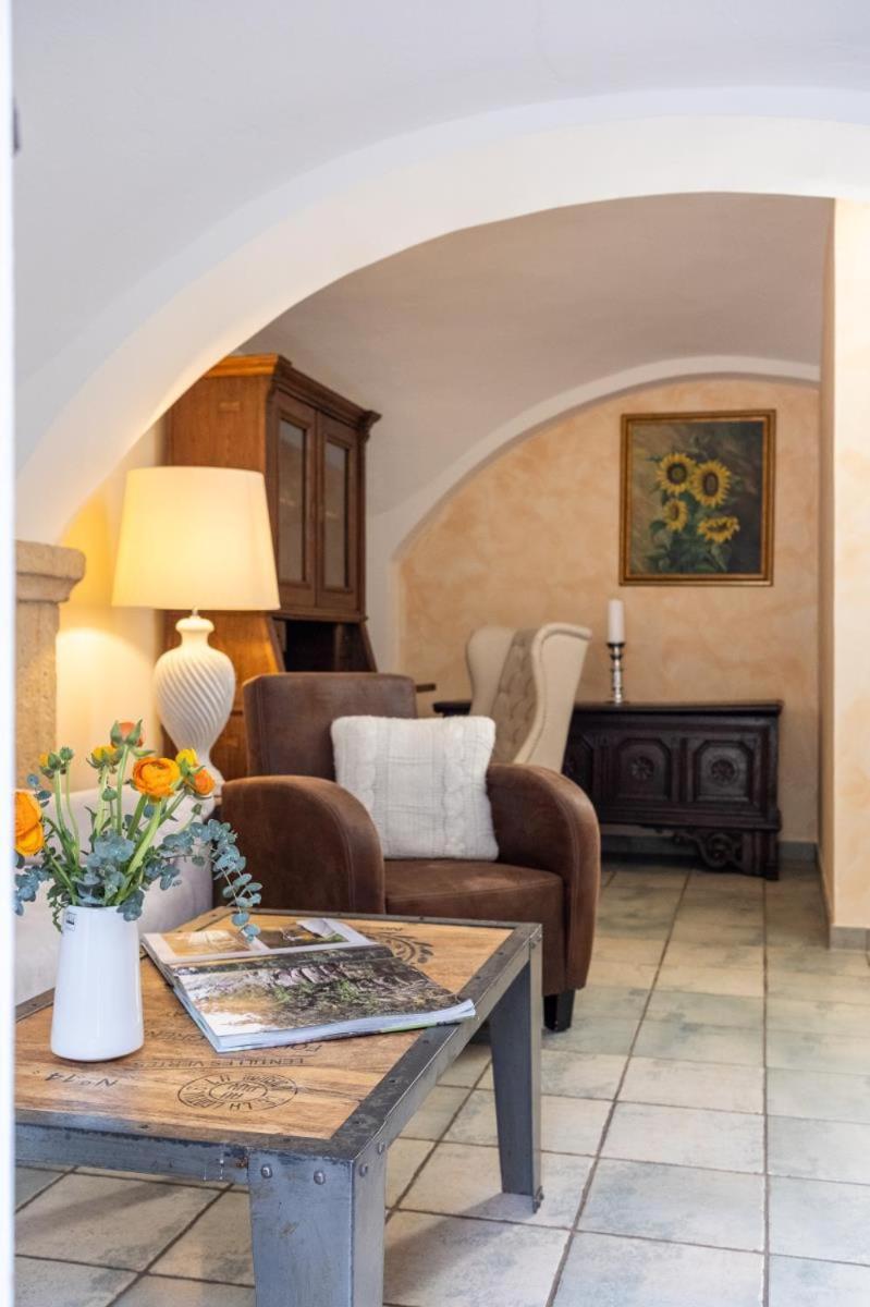 Apartmenthaus Brunnenhof Papstdorf Exteriör bild